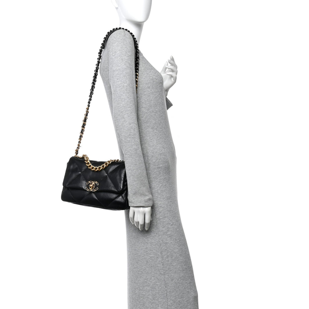 Lambskin Quilted Medium Chanel 19 Flap Black