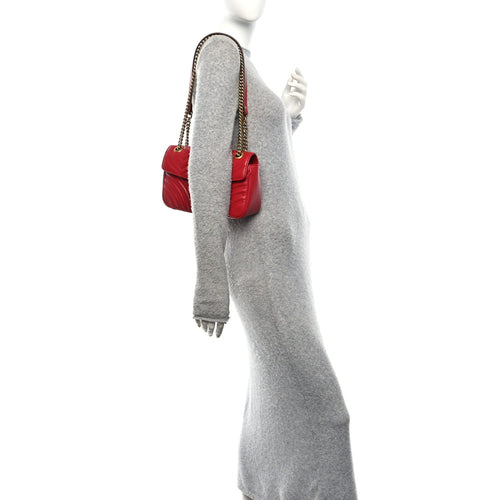 Calfskin Matelasse Small GG Marmont Shoulder Bag Hibiscus Red